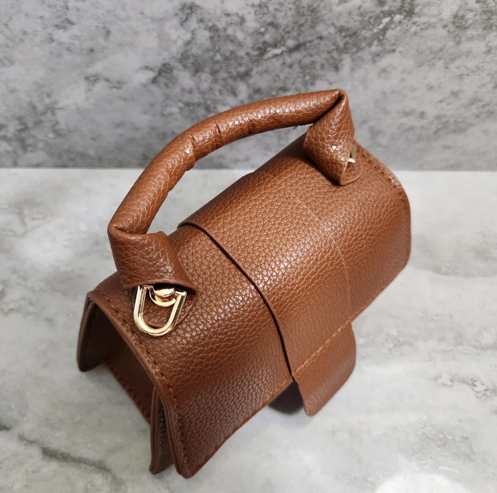 🆕️Choclate Chip Mini Handbag ✨️ - Picture 5 of 13